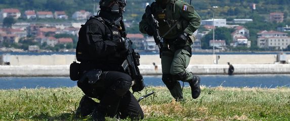 Antiteroristička vojna policija u akciji s kolegama iz Slovenije i MUP-a RH - 9