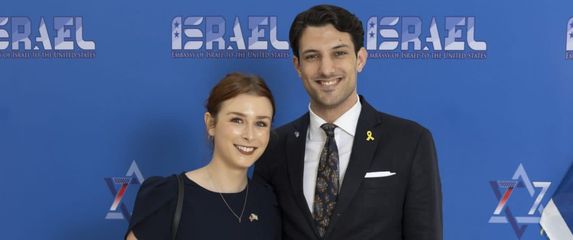 Izraelski diplomati Sarah i Yaron
