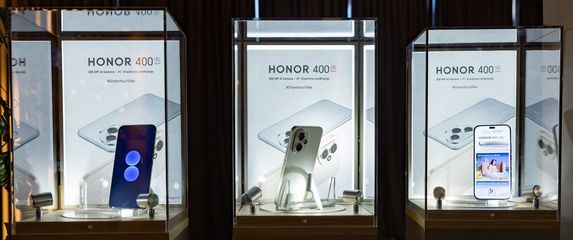 Honor 400 serija