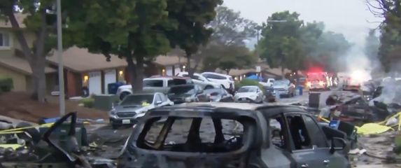 Manji zrakoplov srušio se u San Diegu