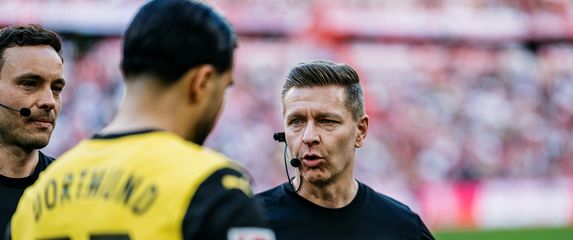 Sudac opremljen RefCamom