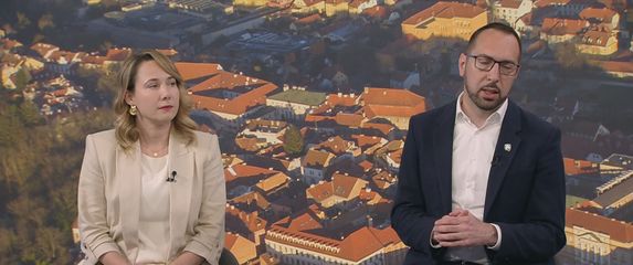 Marija Selak Raspudić i Tomislav Tomaševića - 1