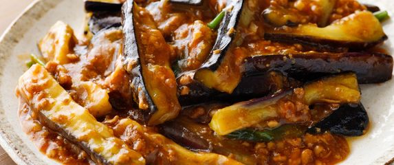 Začinjeni patlidžan s mljevenom svinjetinom