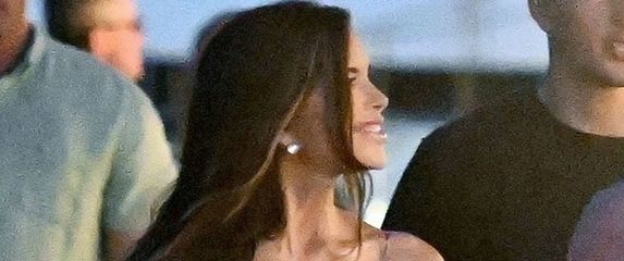 Lauren Sanchez - 3