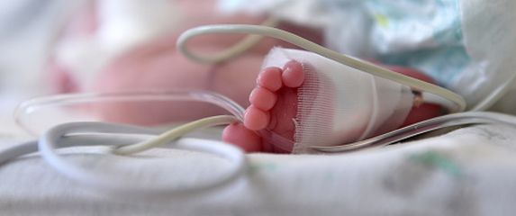 Beba u bolnici, ilustracija