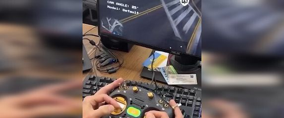 Ukrajinski pilot dronova pokazuje vještine u računalnoj igri GTA V