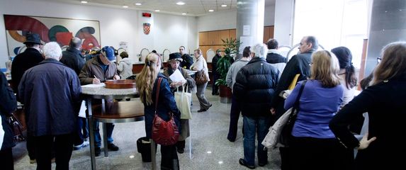 Gužva u Poreznoj upravi