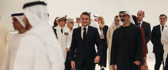 Macron i Zayed Al Nahyan