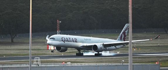 Katarski avion s ISIL-ovskim povratnicima u Australiju