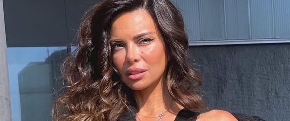 Nikolina Pišek - 1