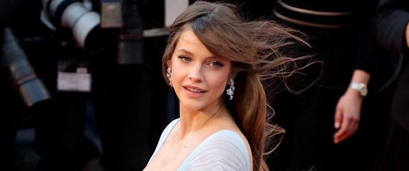 Barbara Palvin - 1