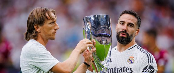 Luka Modrić i Dani Carvajal