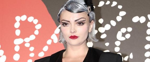 Ella Dvornik - 1