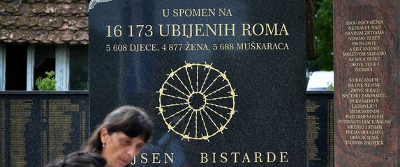 Memorijalno groblje Uštica