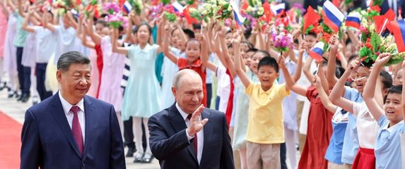 Vladimir Putin u posjetu kineskom predsjedniku Xi Jinpingu