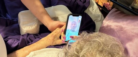 Gđa Etta u susretu s Michaelom Jordanom