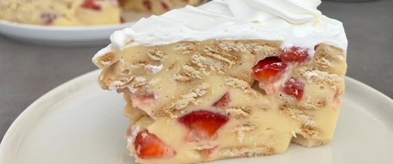 Torta s jagodama blogerice Helene Pudić