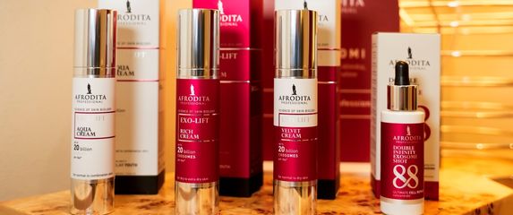 Afroditina linija EXO-LIFT Afrodita Professional