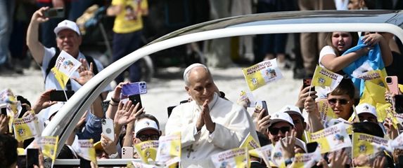 Papa Lav XIV.