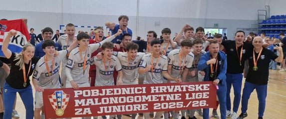 MNK Uspinjača Gimka prvaka Hrvatske, juniori