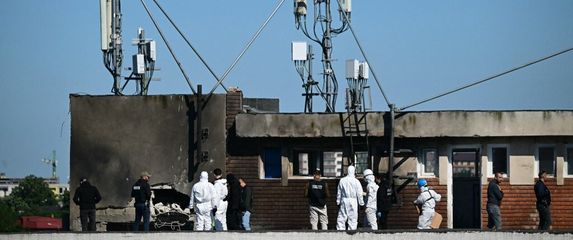 Dron pogodio zgradu u rumunjskom gradu - 5
