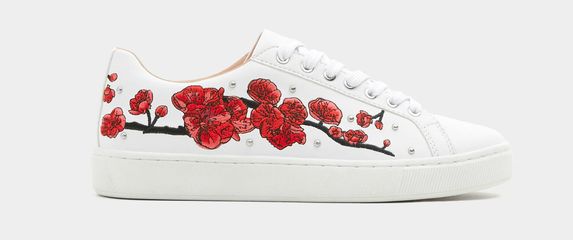 Tenisice s uzorkom i aplikacijama iz hrvatskih trgovina 2018. - 2