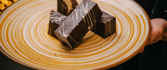 Gdje je Jura by Juraj Klepić - Dubai čokolada