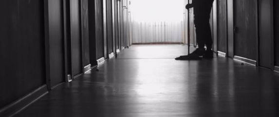 U osnovnu školu stigao je krizni tim Ministarstva obrazovanja - 4