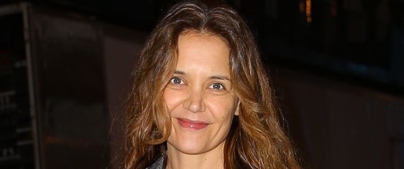 Katie Holmes u tajicama s trakom za stopalo i cipelama s petom - 6