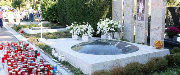 Grob Dražena Petrovića