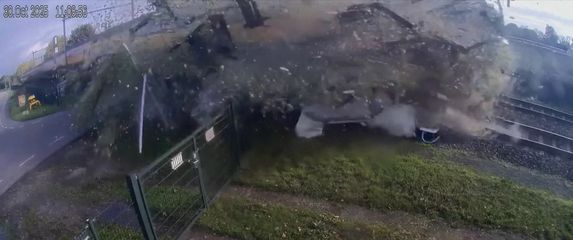 Sudar vlaka i tegljača u Nizozemskoj - 2