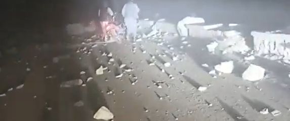 Potres u Afganistanu, screenshot