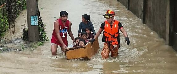 Tajfun Kalmaegi uzrokovao poplave na Filipinima - 1