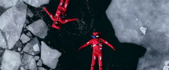 Plutanje između santi leda veliki je hit na sjeveru Europe - 6