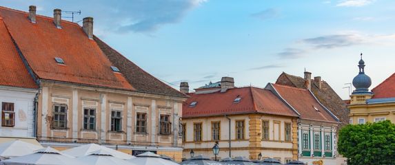 Hrvati manje izlaze u kafiće i restorane