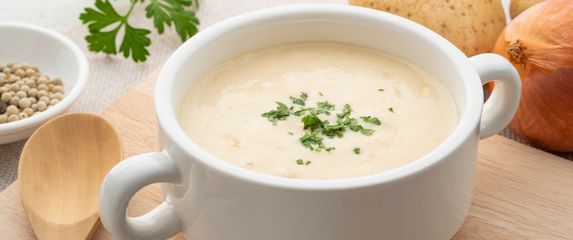 Kremasta juha od krumpira može se napraviti u svega par minuta