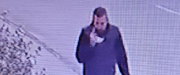 Policija traga za osobom