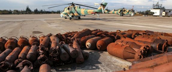 Helikopter i vojna municija, ilustracija