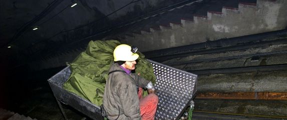 Izvlačenje tijela nakon nesreće