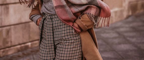 Zimski šal u outfitu