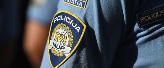 Policajac; Ilustracija