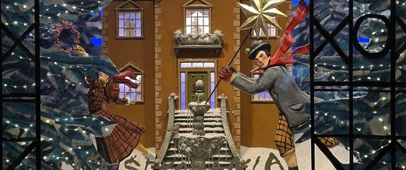 Božićni izlog Saše Šekoranje