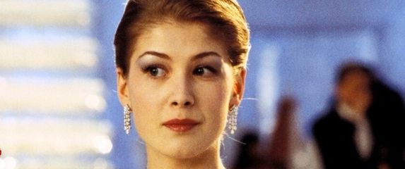 Rosamund Pike u filmu ''James Bond''