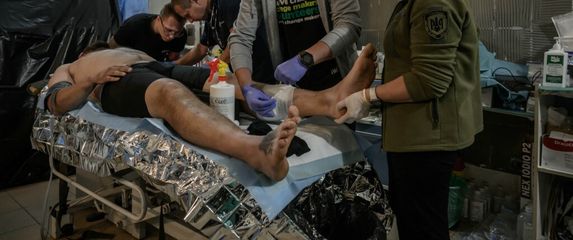 Ranjeni ukrajinski vojnik