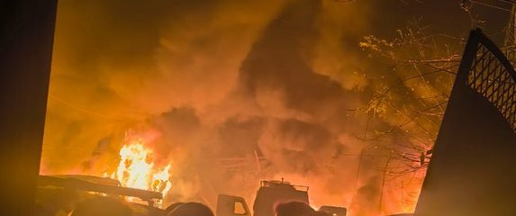 Eksplozija u policijskoj postaji, Kašmir