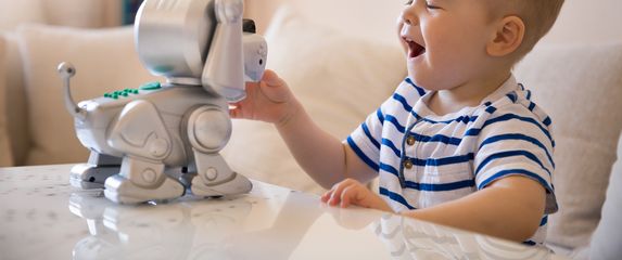 Dijete se igra, ilustracija