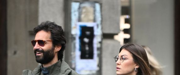 Skladan par sa zagrebačke špice