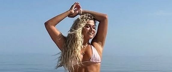 Antigoni Buxton - 10