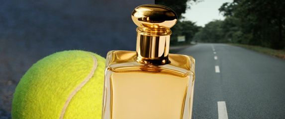 Teniska loptica, cesta i parfem