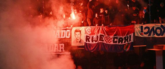 Hrvatski navijači na utakmici u Crnoj Gori